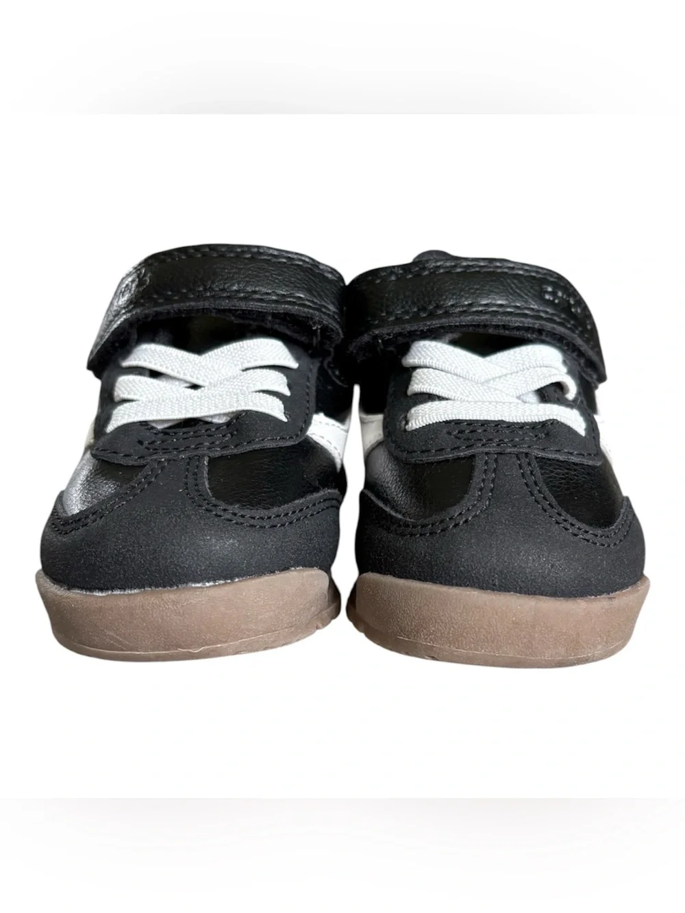Carter's Classic Black/White Hook & Loop Low Top Sneakers US 5